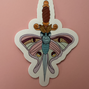 Sticker Frivole Astéria Bloom – papillon de nuit et dague fantasy